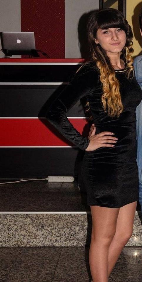 25P sexy females in tights pantyhose nylons 84