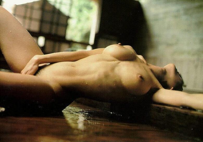 25P Asien Busty Girls