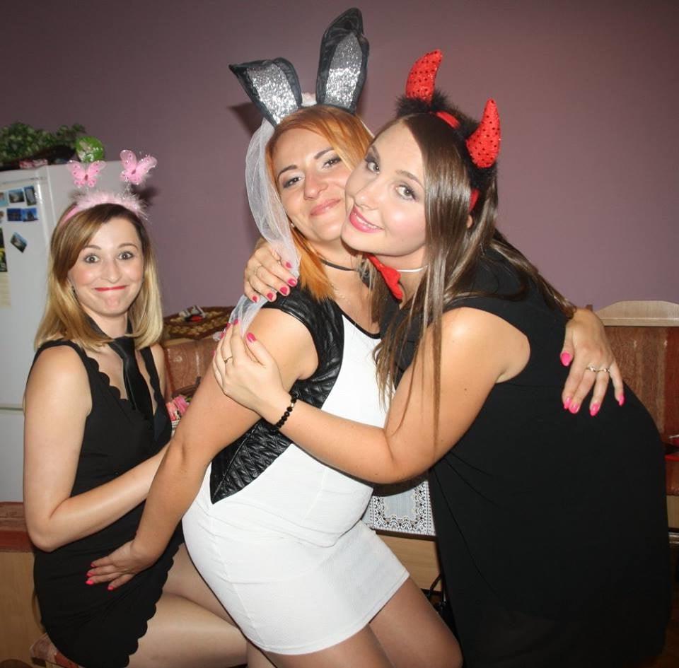 25P sexy females in tights pantyhose nylons 81