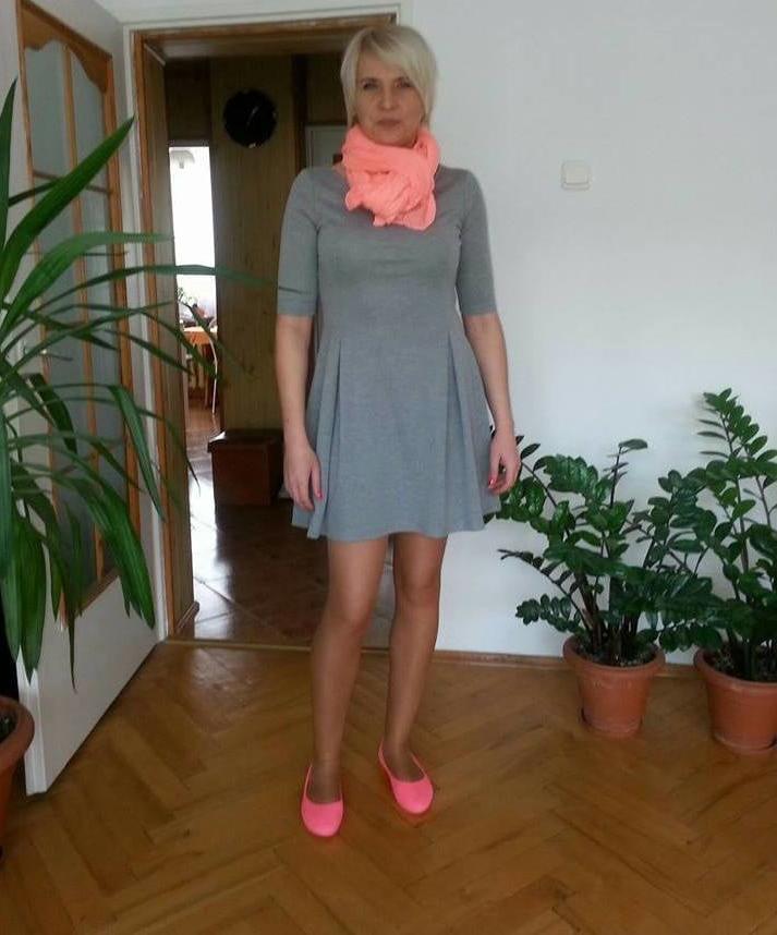 25P sexy females in tights pantyhose nylons 81