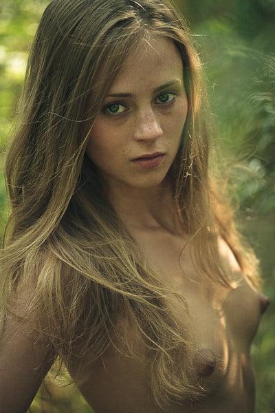 24P Outdoor and Public Beauties Collection 01