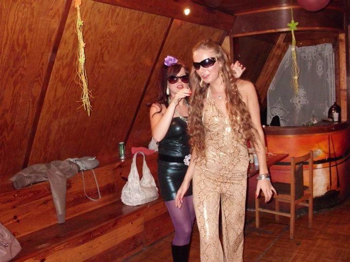 25P sexy females in tights pantyhose nylons 83