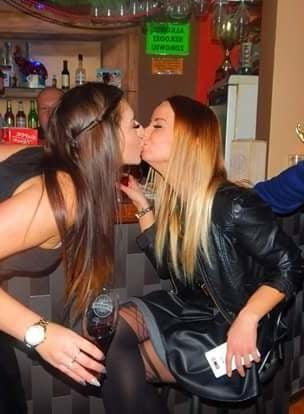 25P sexy females in tights pantyhose nylons 83