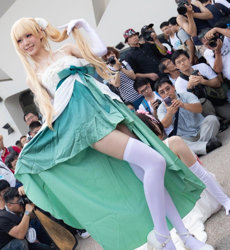 20P Cosplay Cunts in Pantyhose