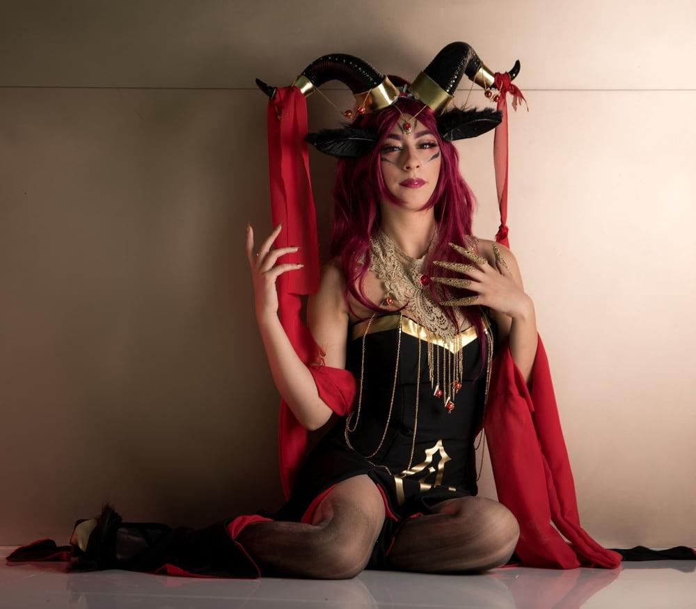 20P Cosplay Cunts in Pantyhose