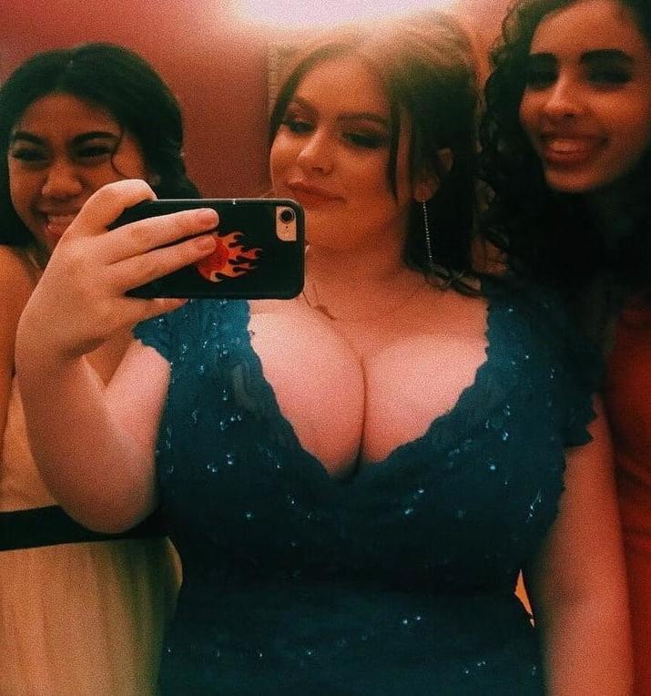 15P Busty BBW 18
