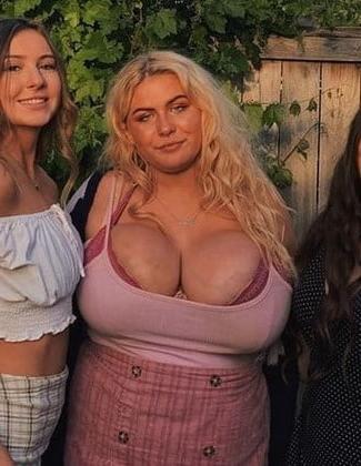 15P Busty BBW 18