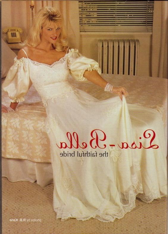 7P Leg Show Magazine - Blonde in Black Pantyhose