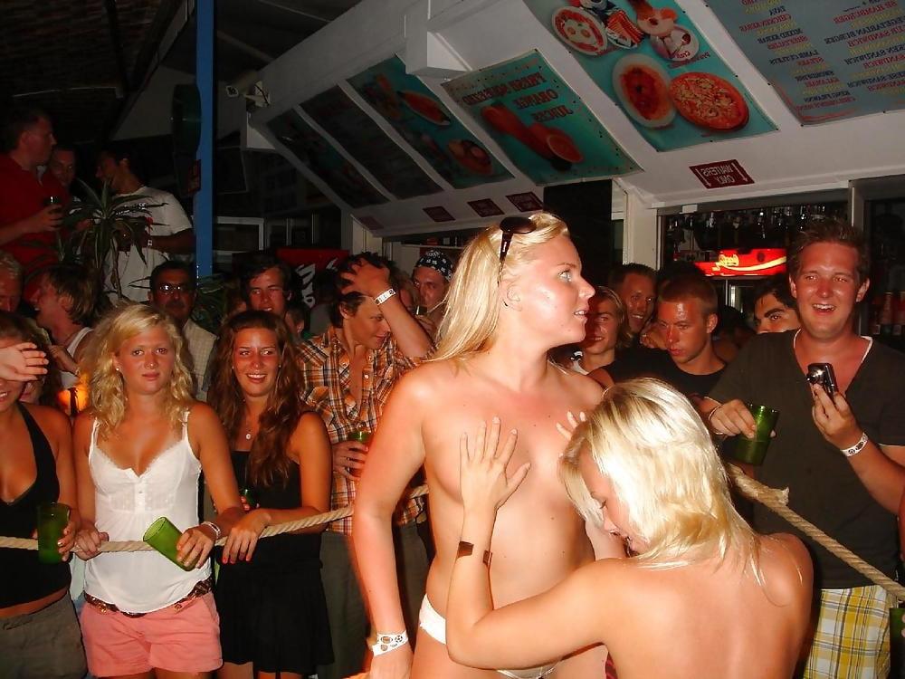 25P HELPLESS STRIPPERS IN HORNY CROWD
