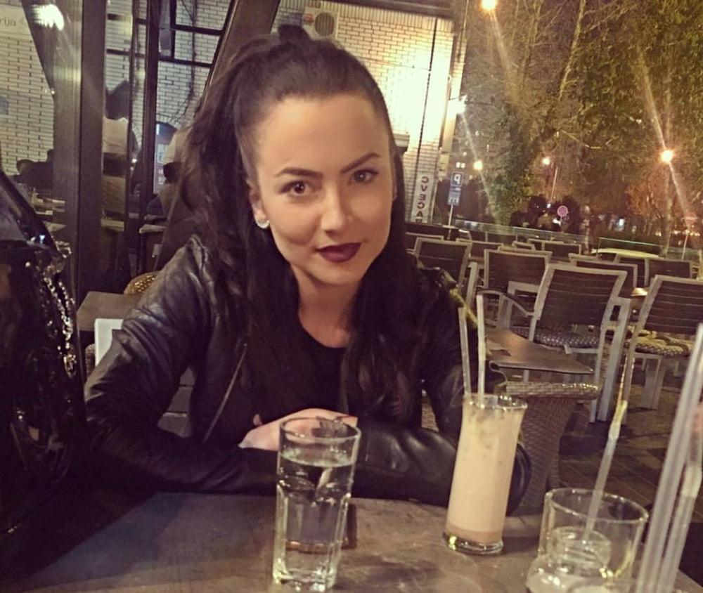 25P Serbian MILFs and Matures vol.133