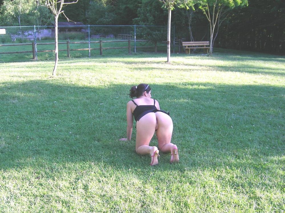 25P French Slut Fresilia