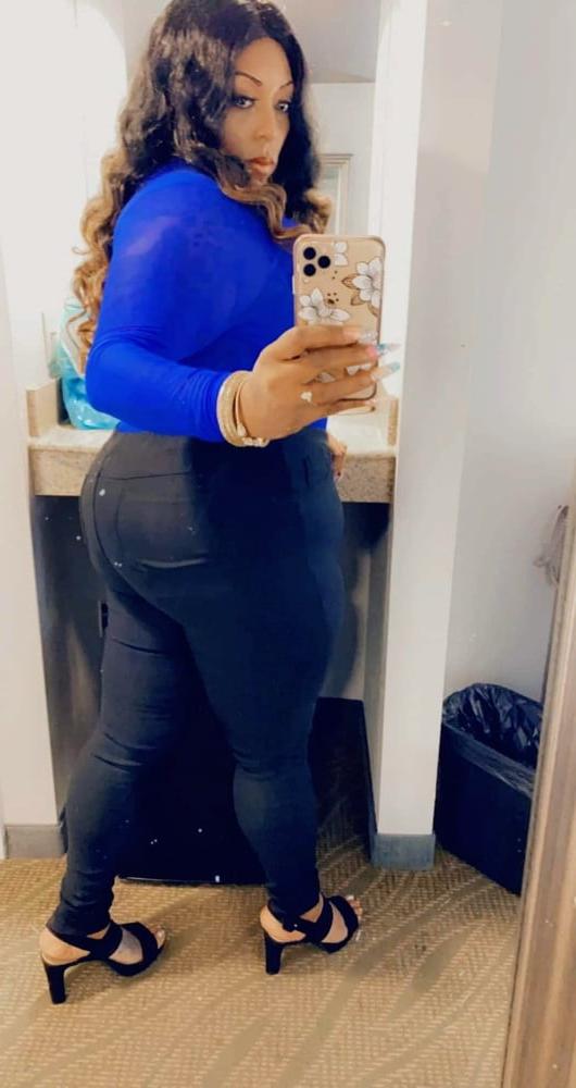 25P Sexy in heels