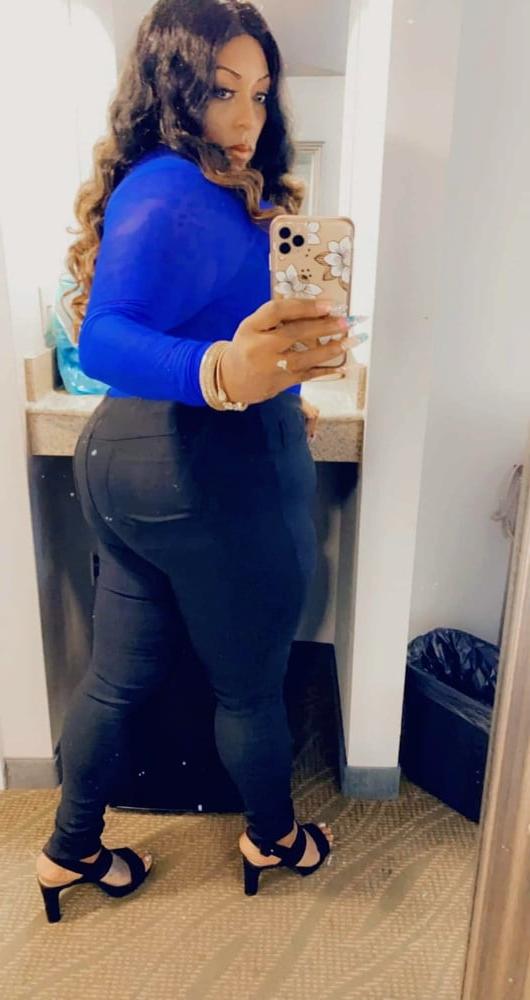 25P Sexy in heels