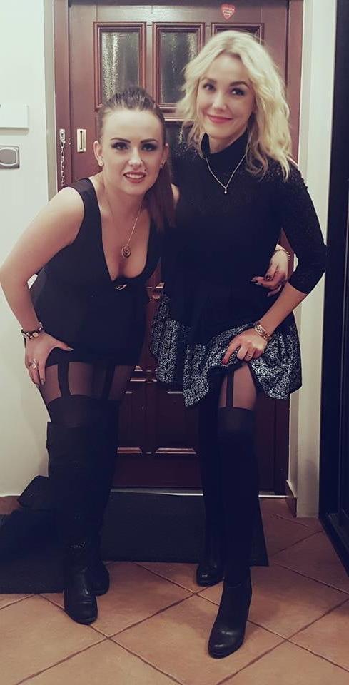 25P sexy females in tights pantyhose nylons 80