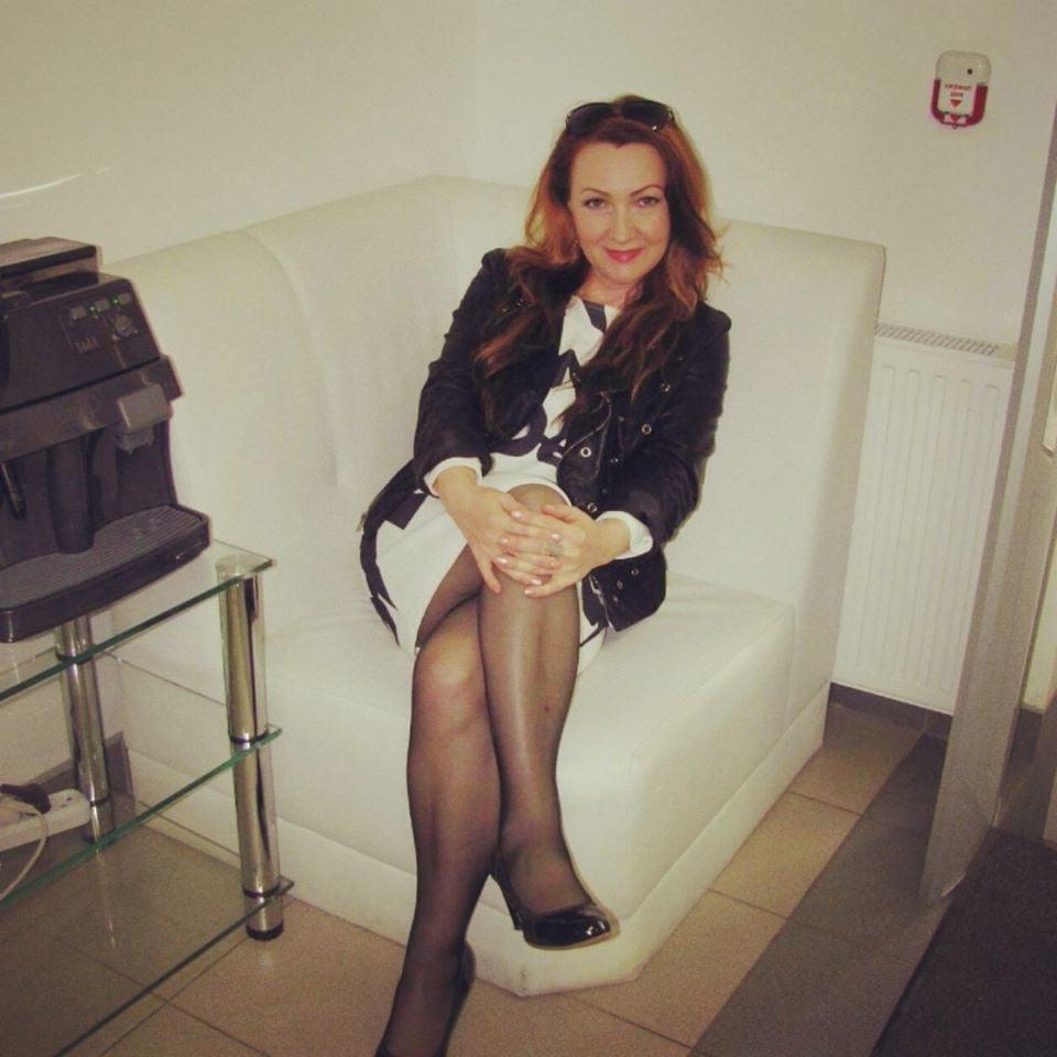 25P sexy females in tights pantyhose nylons 80