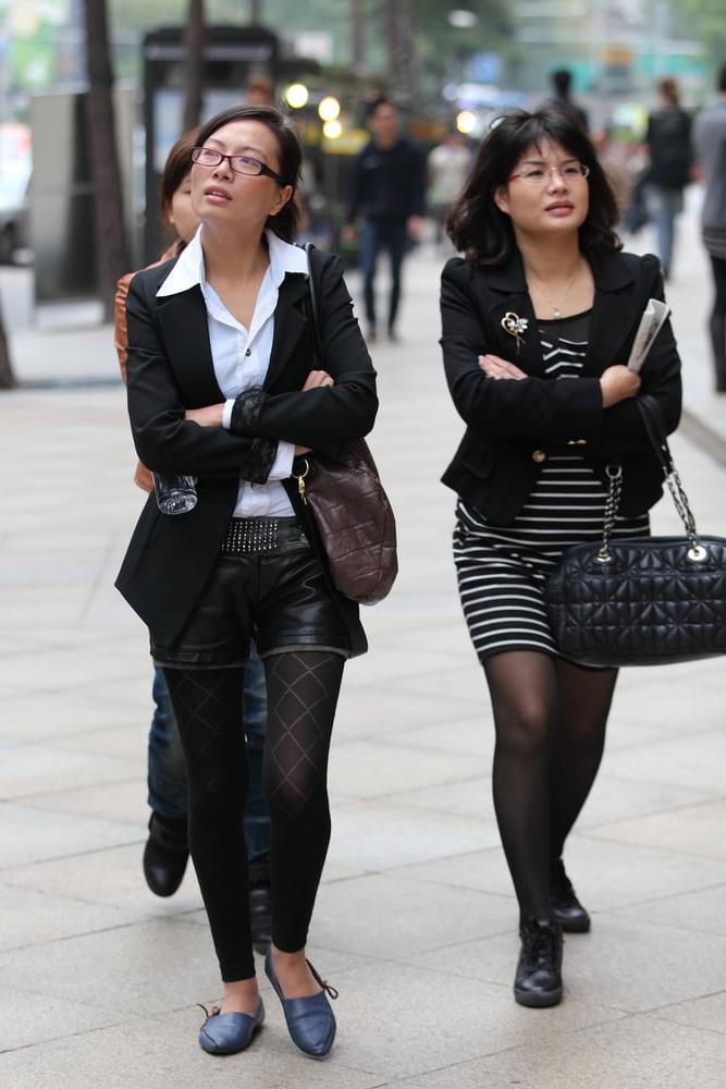 25P Street Pantyhose - Real Life Asian Cunts