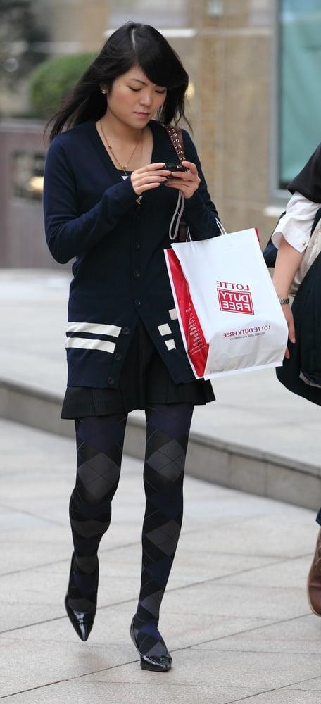25P Street Pantyhose - Real Life Asian Cunts