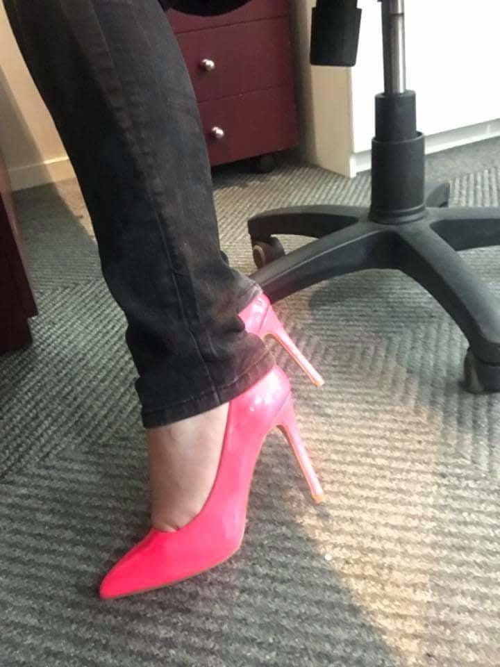 22P Sexy Pics and Heels