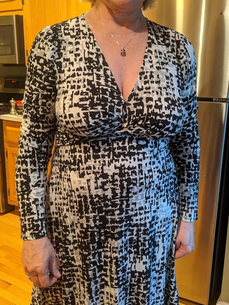 25P fullheavy ,A Lovely Busty LADY !!!