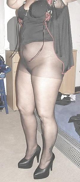 25P Moms in pantyhose