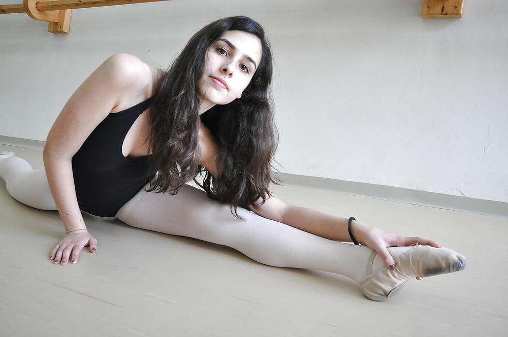 25P Pantyhose bitches