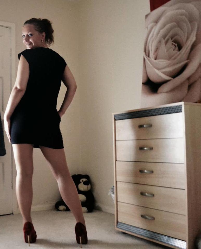 25P sexy females in tights pantyhose nylons 76