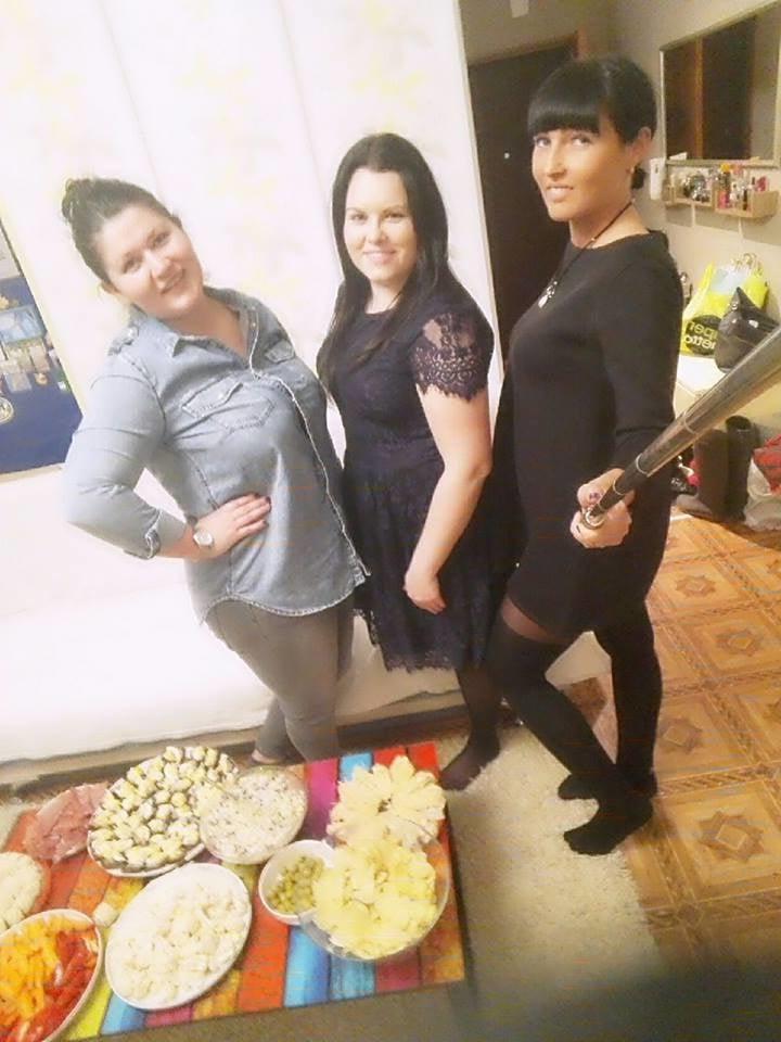 25P sexy females in tights pantyhose nylons 76