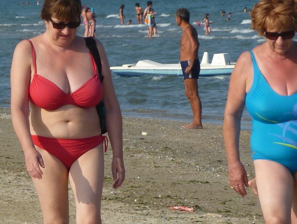 25P Mature Women in One Piece Swimsuits (set 3)