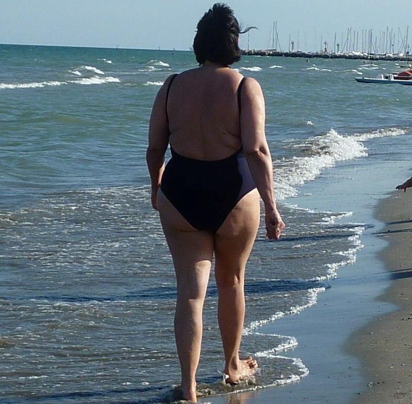 25P Mature Women in One Piece Swimsuits (set 3)