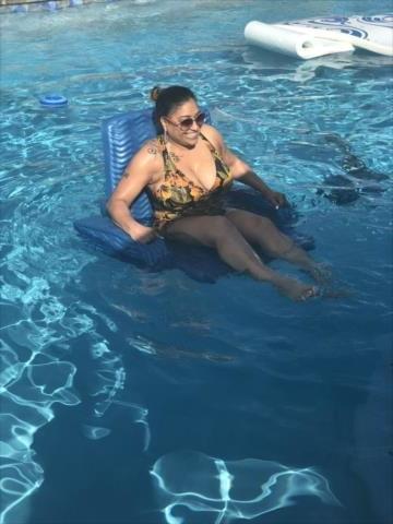 25P Mature Women in One Piece Swimsuits (set 3)