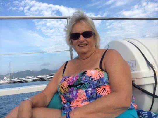 25P Mature Women in One Piece Swimsuits (set 3)