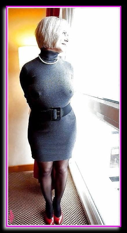 25P Mature nylons and high heels milfs