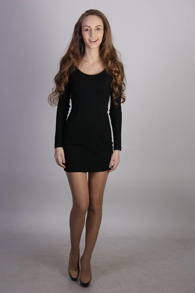 25P PANTYHOSE QUEENS