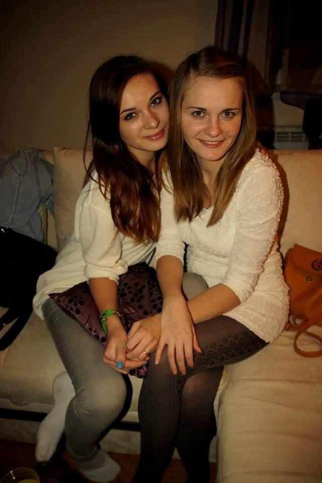 25P sexy females in tights pantyhose nylons 77