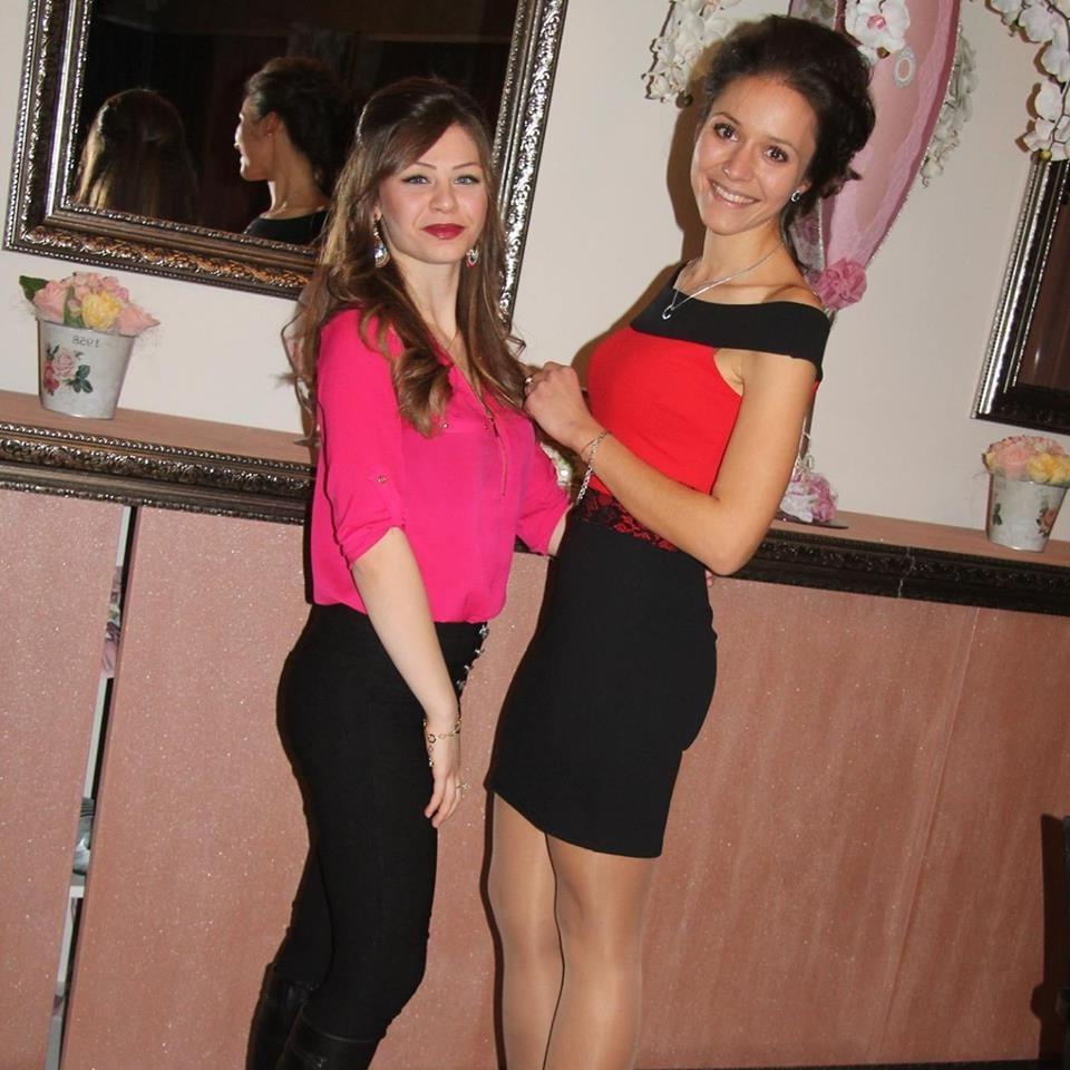 25P sexy females in tights pantyhose nylons 77