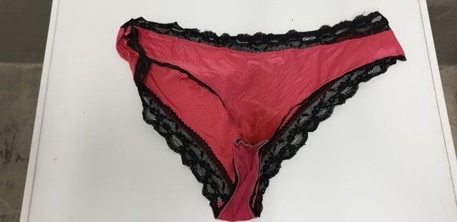 25P My sis dirty and used slips panties strings - Schwester slip