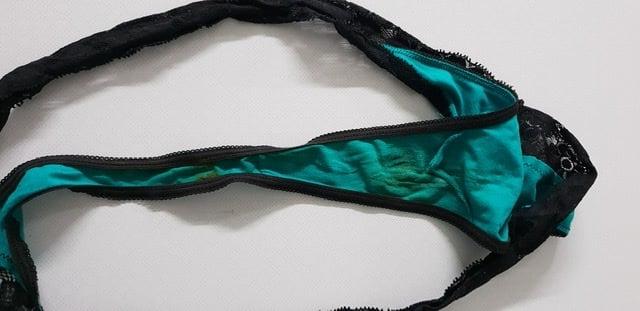 25P My sis dirty and used slips panties strings - Schwester slip