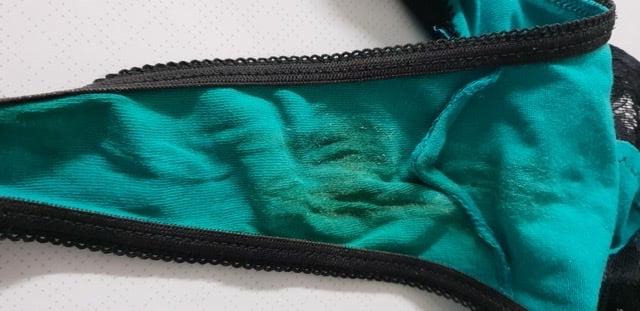 25P My sis dirty and used slips panties strings - Schwester slip