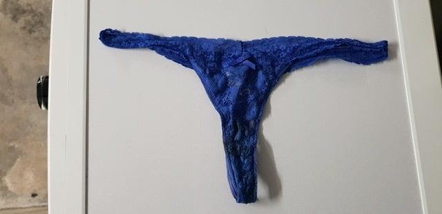 25P My sis dirty and used slips panties strings - Schwester slip
