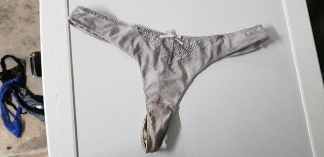 25P My sis dirty and used slips panties strings - Schwester slip