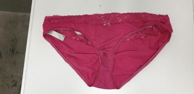 25P My sis dirty and used slips panties strings - Schwester slip