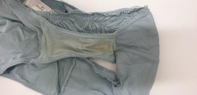 25P My sis dirty and used slips panties strings - Schwester slip