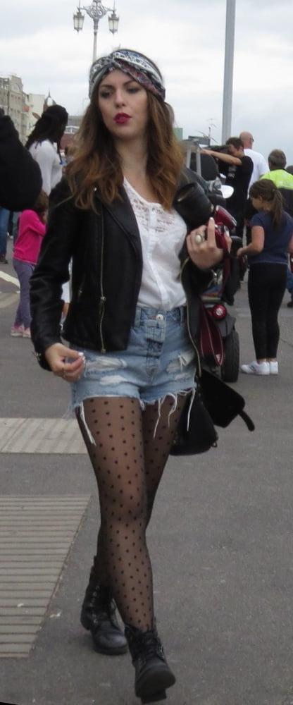 25P Street Pantyhose - BritTrash in Tights