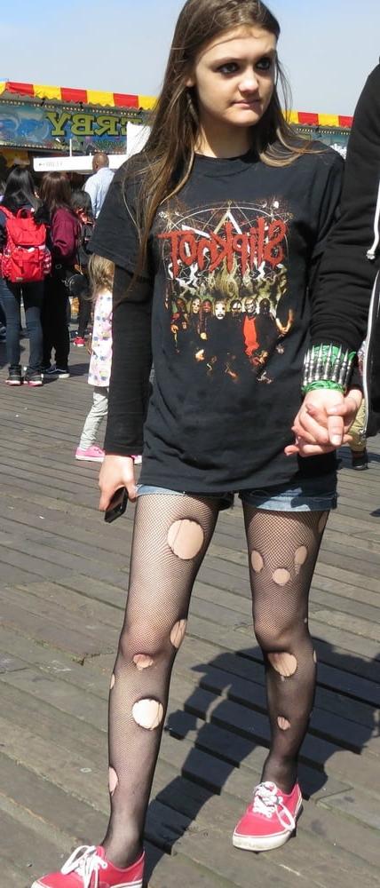 25P Street Pantyhose - BritTrash in Tights