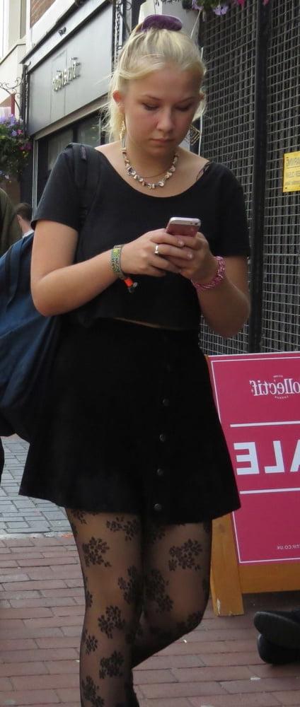 25P Street Pantyhose - BritTrash in Tights