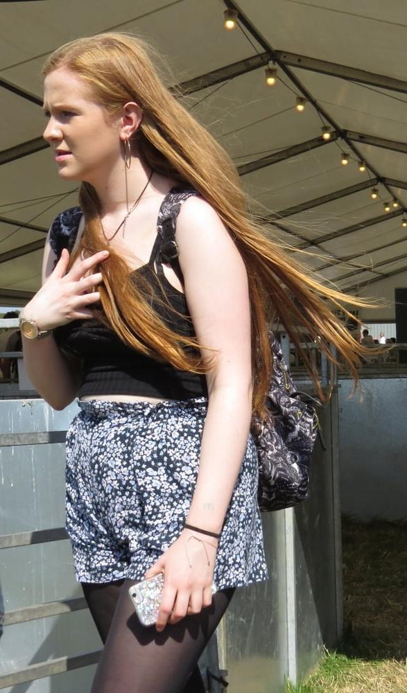 25P Street Pantyhose - BritTrash in Tights