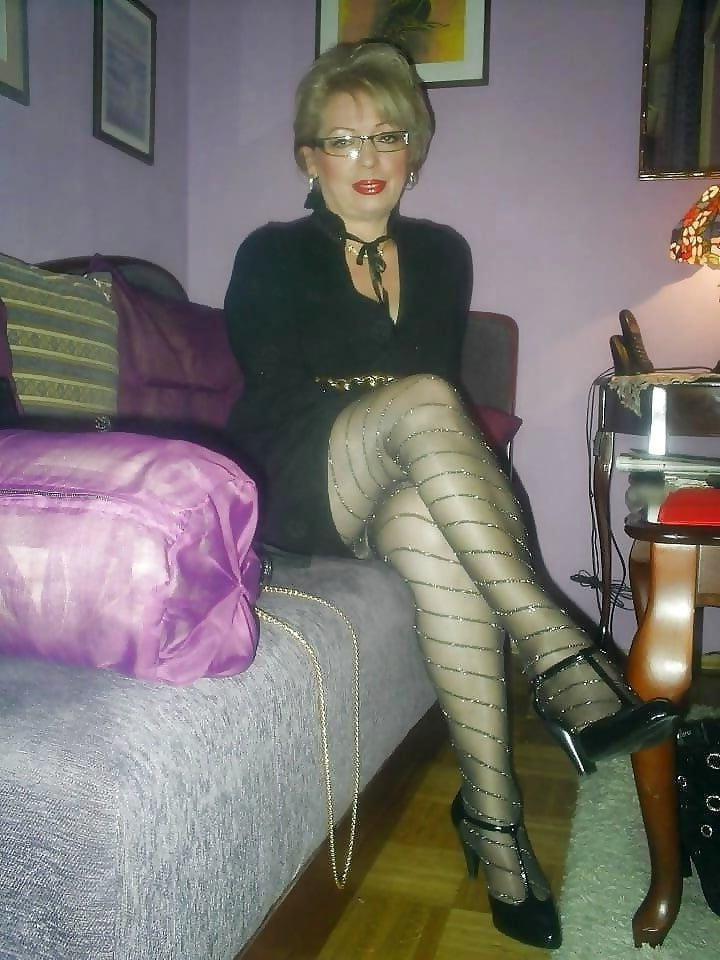 25P Mommy why do you dress like this? So you will fuck me son.