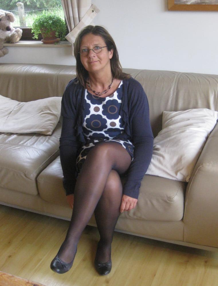 25P Mommy why do you dress like this? So you will fuck me son.