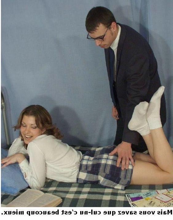 11P French captions about shorts , spankable
