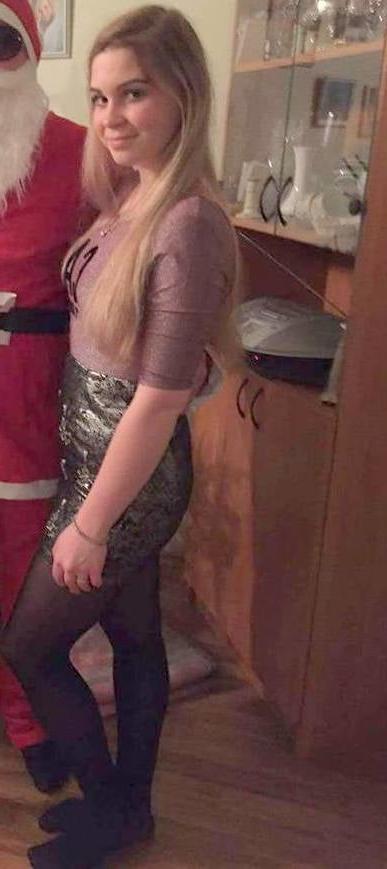 25P sexy females in tights pantyhose nylons 69